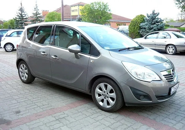 Opel Meriva cena 19800 przebieg: 239103, rok produkcji 2011 z Żnin małe 67